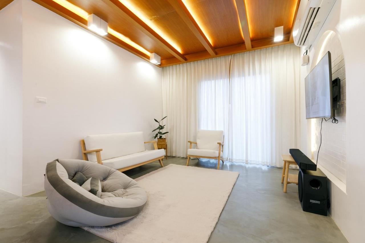 Grow Home -Stay And Space, Self Check-In Chiang Rai Exteriör bild